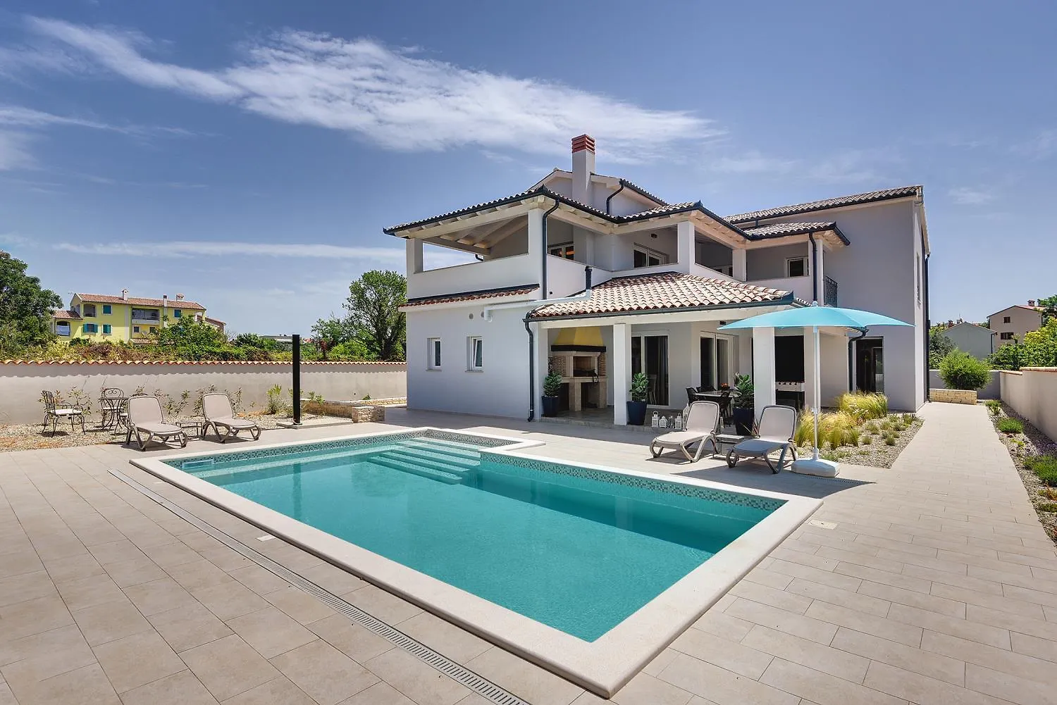 Villa Mit Privatem Pool, Eigener Crossfit-Halle, Billard Premantura 0*,  Croatia