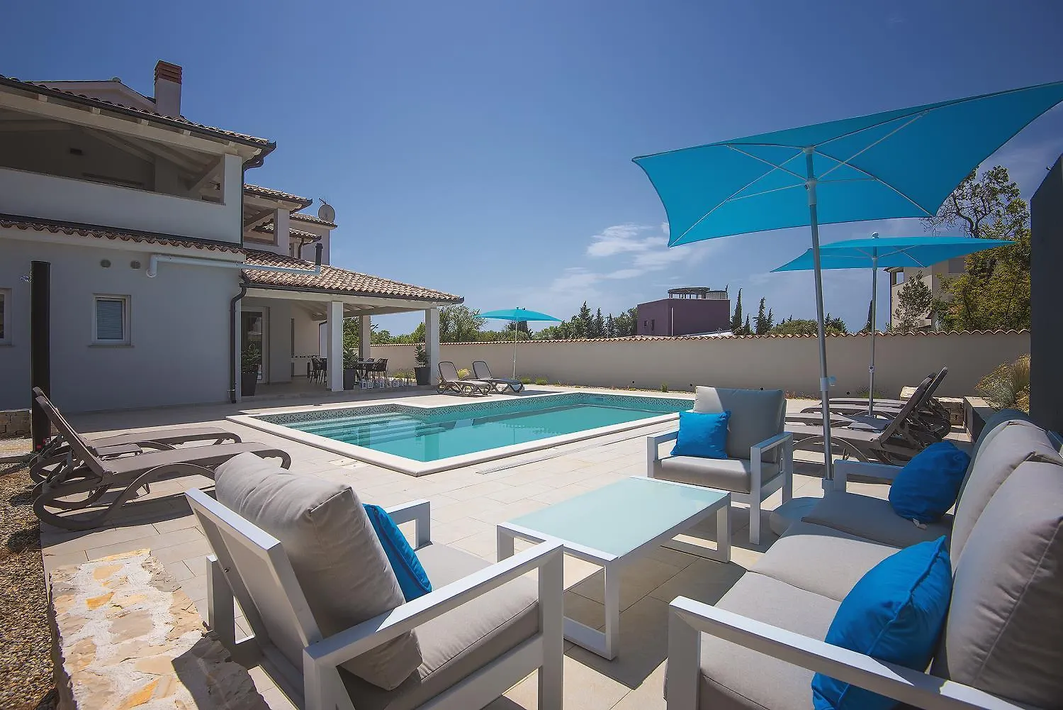 Ferienhaus Villa Mit Privatem Pool, Eigener Crossfit-Halle, Billard Premantura Kroatien